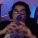 DroidHydrate emote for Discord
