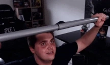 dreynwPullUp emote for Discord