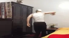 dumbixDANCE emote for Discord