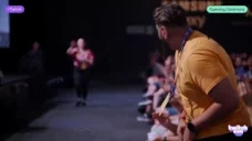 DuckyyButMyHeartsAStereo animated emote for Discord, Twitch and Slack