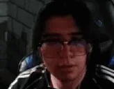 ddannyLooking emote for Discord