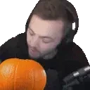 ElaNotL emote for Discord