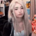 emiruInABlondeWigDancin emote for Discord