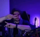 enkkDance2 emote for Discord