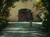 EshakArriveVeryShocked emote for Discord