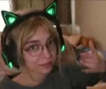 essiunia emote for Discord
