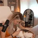 escalaricatkiss emote for Discord