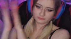 ellp1sClap emote for Discord