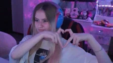 ellp1sHeart emote for Discord