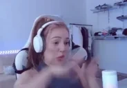 EleezabetShiza emote for Discord