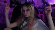 ellp1sLove emote for Discord