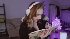 eleezabetNOTED emote for Discord