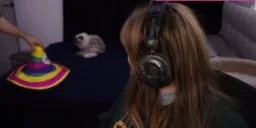 ElaineBeDone emote for Discord