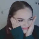 ellefyiuwu emote for Discord