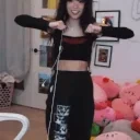 emiruSturdy emote for Discord