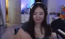 emyyNessie emote for Discord