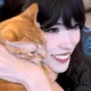 emiruHug emote for Discord