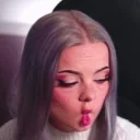 emmaLook emote for Discord