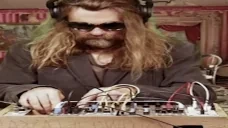 ezvape66f05061ecd emote for Discord