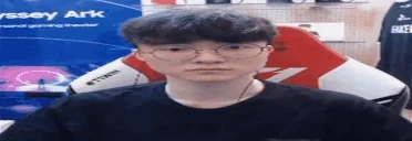 fakerHuh emote for Discord