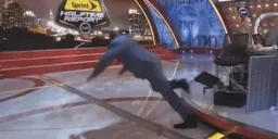 falldamage emote for Discord