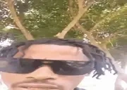 ESTAMUSICAESTAPODRE emote for Discord