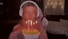 FeelsBirthdayGirl emote for Discord