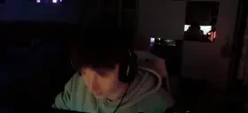 FerobtwFinger emote for Discord