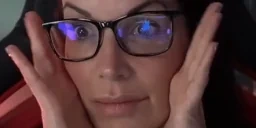 flauschHUH emote for Discord