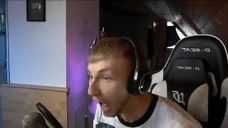 FloheCrazy animated emote for Discord, Twitch and Slack