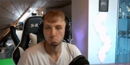 FloSad emote for Discord