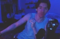 FootReveal emote for Discord