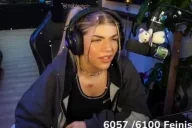 FibiWanzeSmall emote for Discord